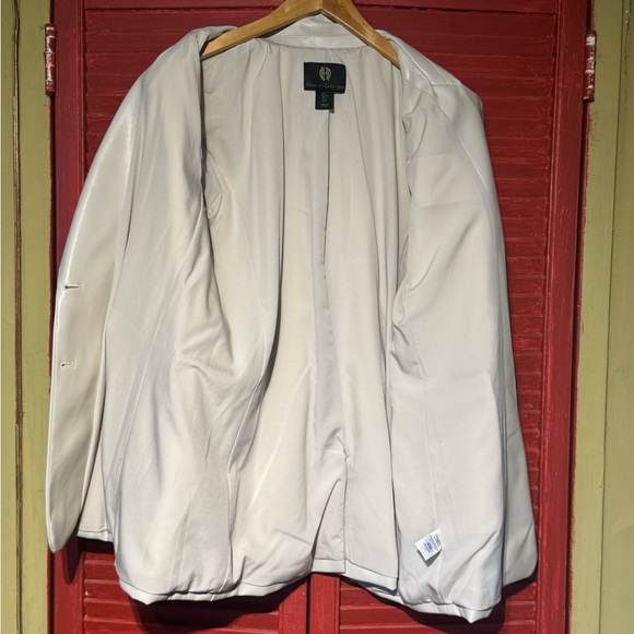 House of Harlow 1960 Faux Leather Blazer in Icy Pearl - Picture 13 of 15